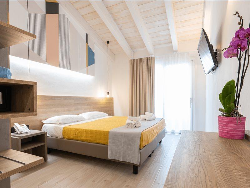 Horizon Hotel Badesi Zewnętrze zdjęcie