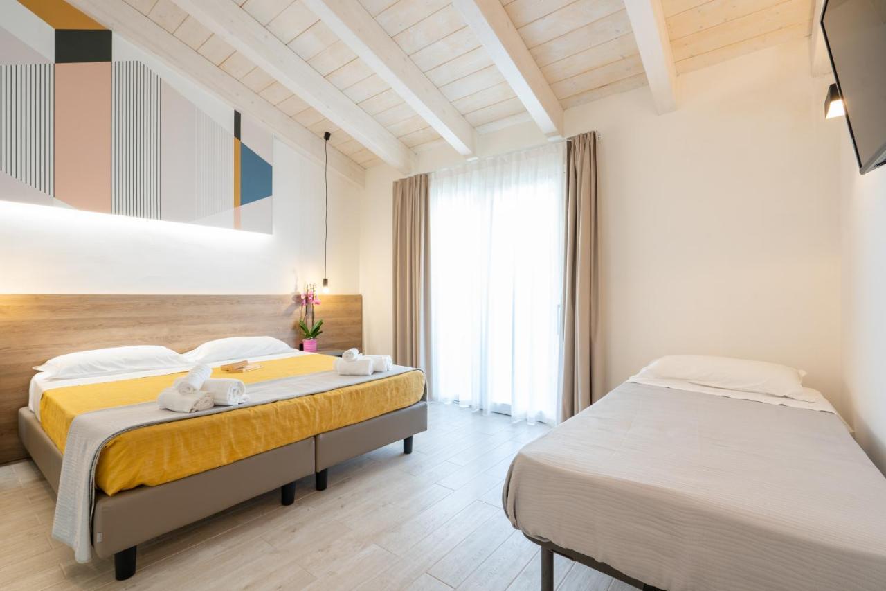 Horizon Hotel Badesi Zewnętrze zdjęcie