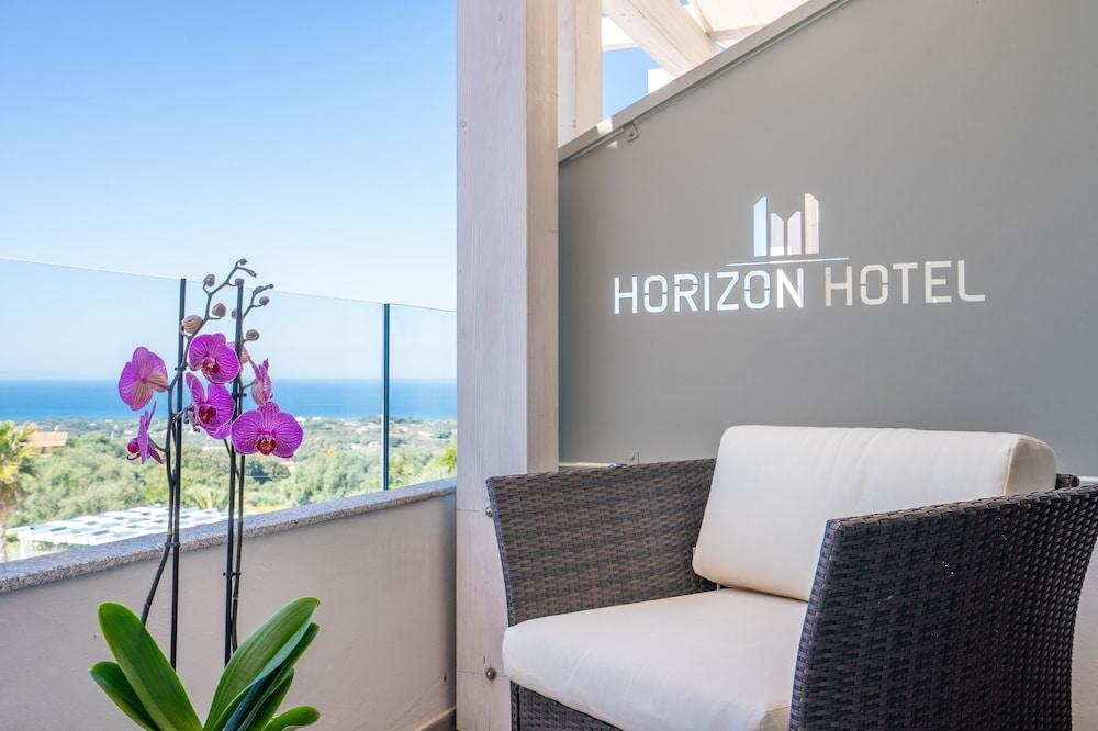 Horizon Hotel Badesi Zewnętrze zdjęcie