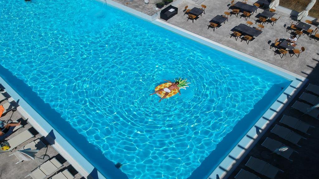 Horizon Hotel Badesi Zewnętrze zdjęcie