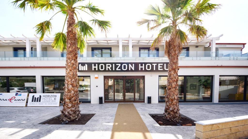 Horizon Hotel Badesi Zewnętrze zdjęcie